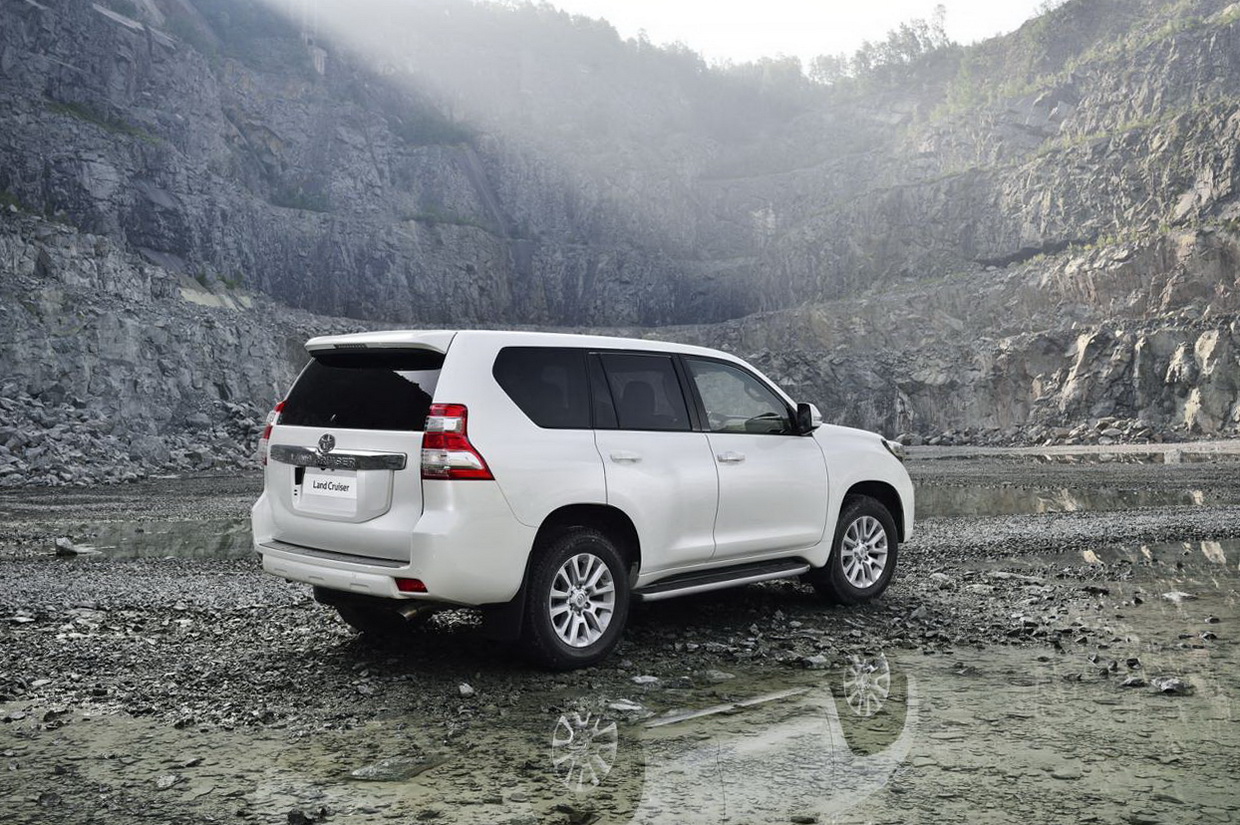 Toyota Land Cruiser Prado 2015