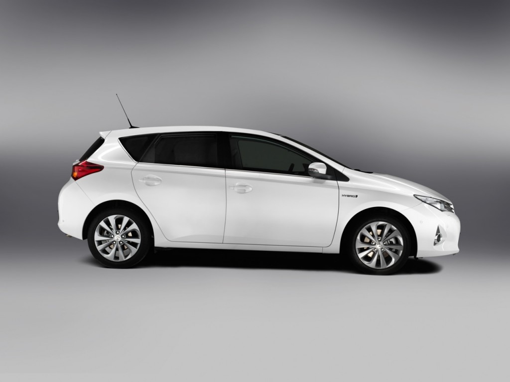 Toyota Matrix Hybrid