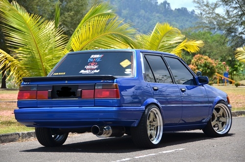 Toyota Le