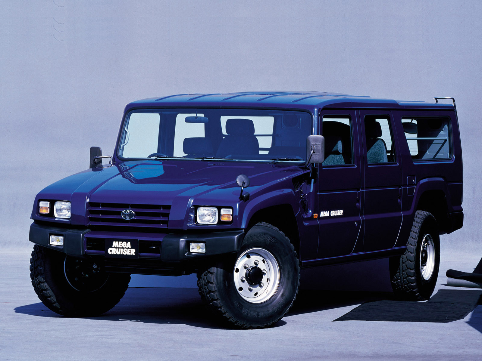Toyota Megacruiser