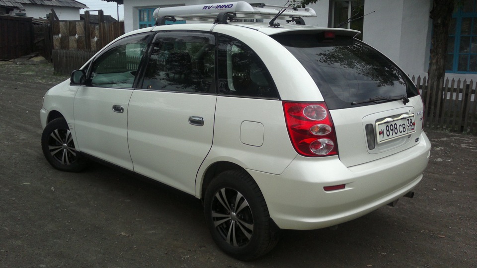 Toyota Nadia