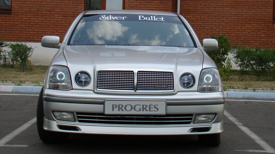 Toyota Progres