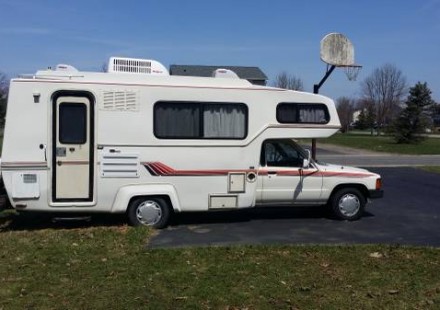 Toyota Sunrader