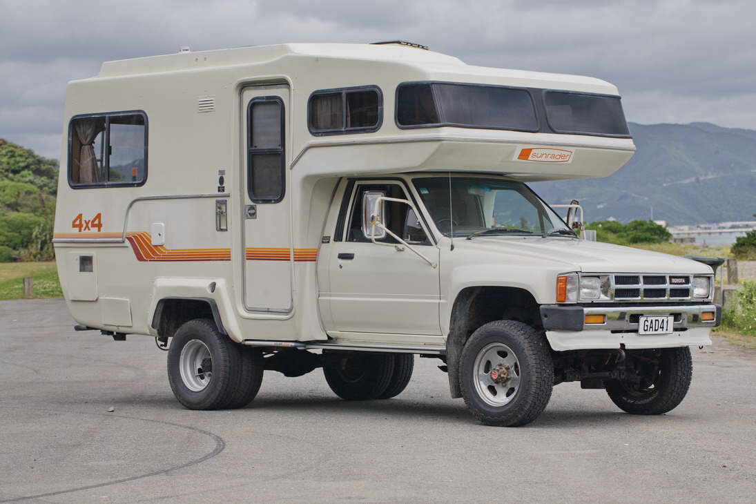 Toyota Sunrader