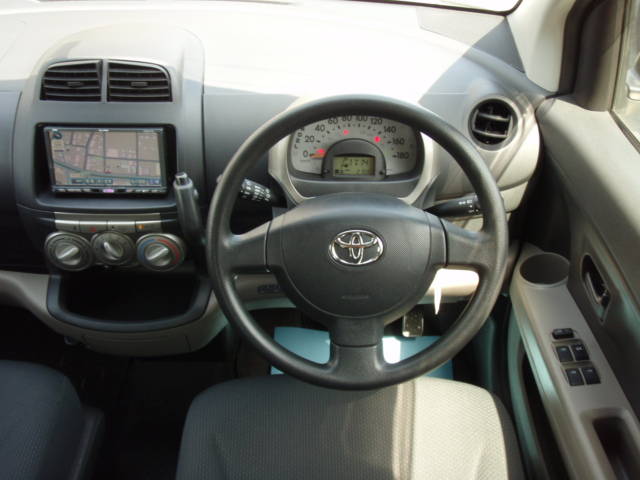 Toyota Passo 2006