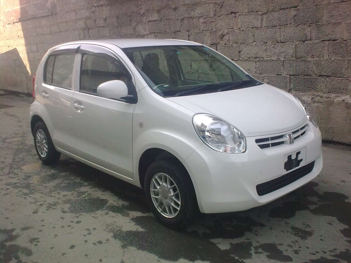 Toyota Passo 2010