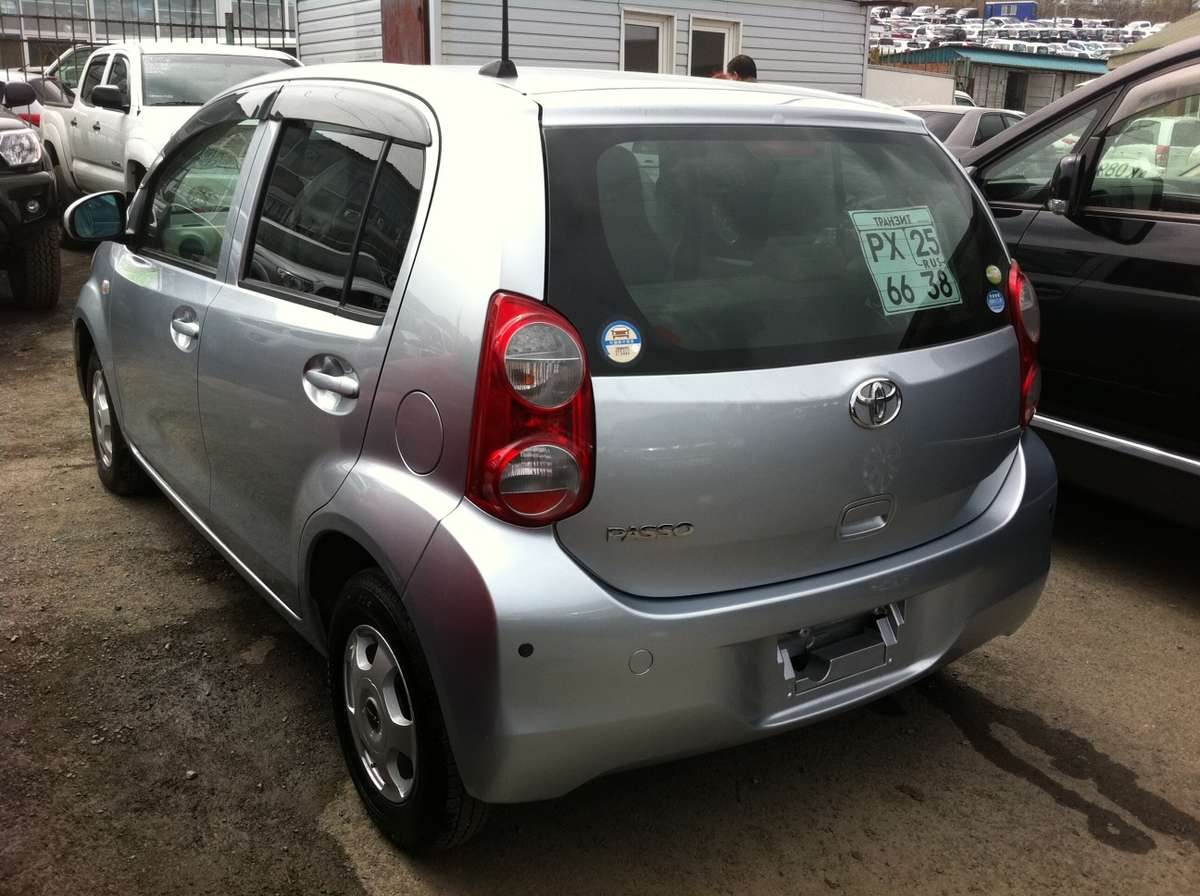 Toyota Passo 2010
