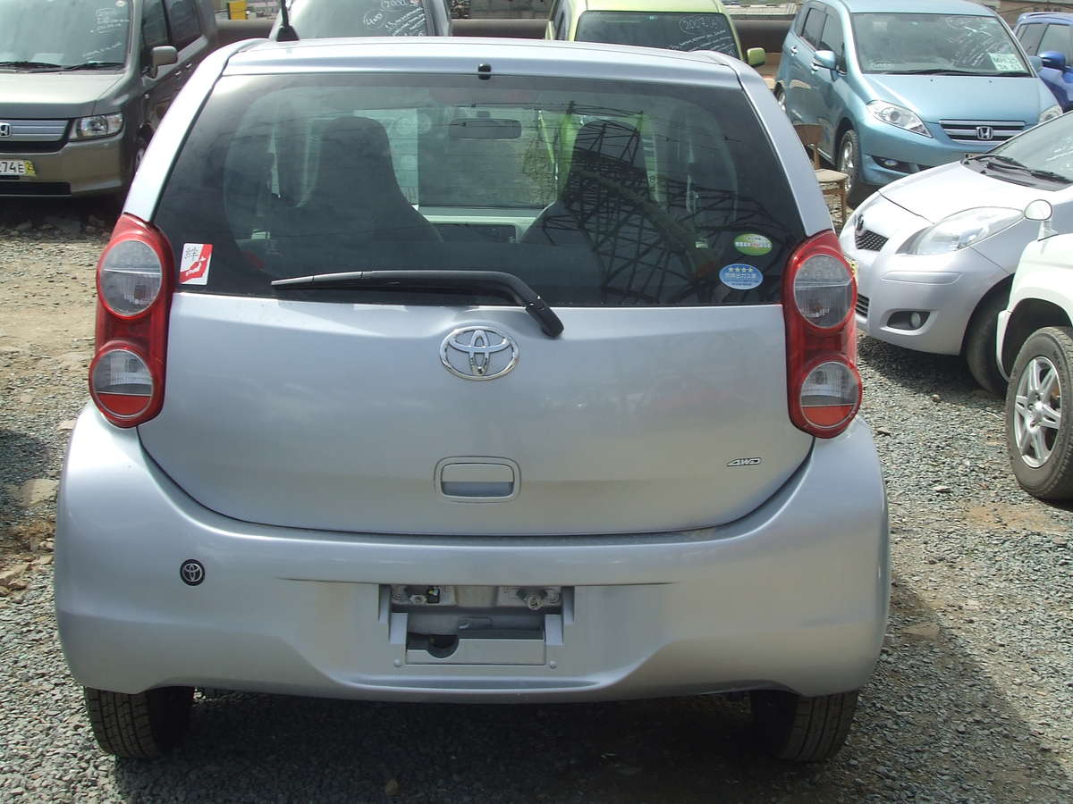 Toyota Passo 2011