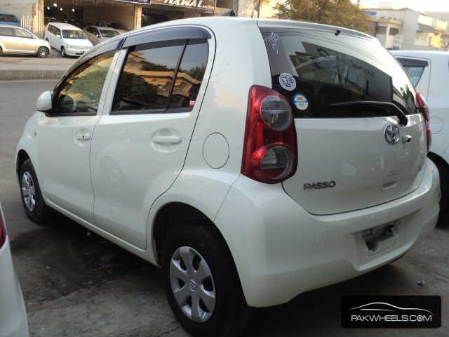 Toyota Passo 2013