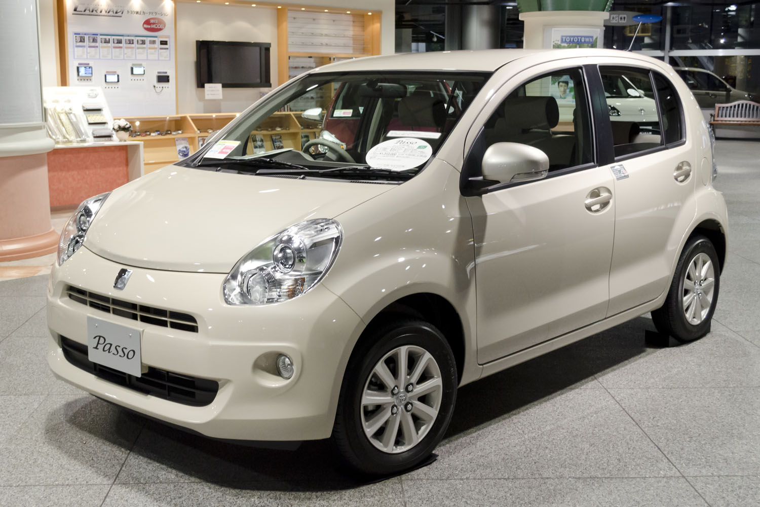Toyota Passo 2013