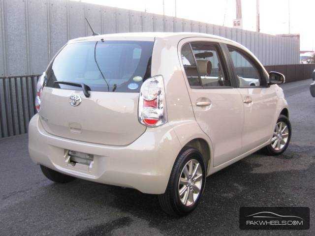 Toyota Passo 2014