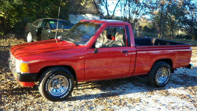 Toyota Pickup 1985 Toyota Pickup 1985