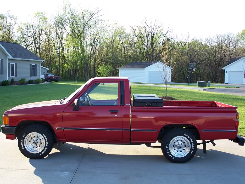 Toyota Pickup 22r