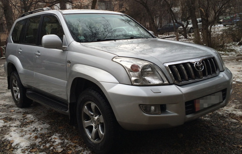 toyota prado 2004