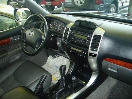 toyota prado 2005
