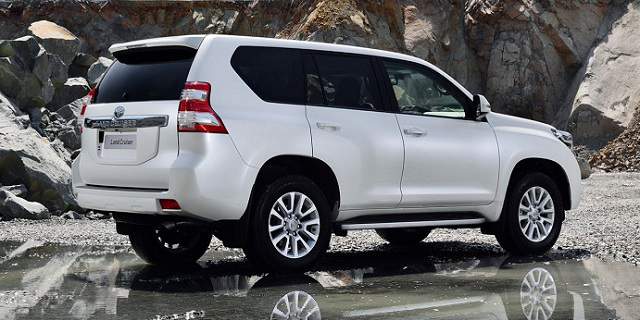 toyota prado 2017