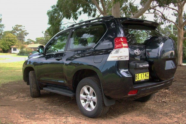 toyota prado 3 door