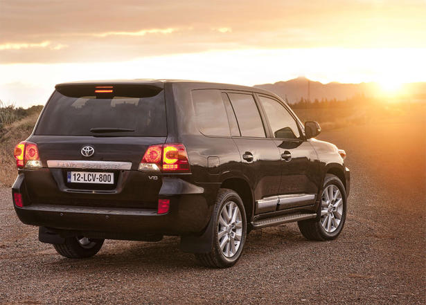 toyota prado v8
