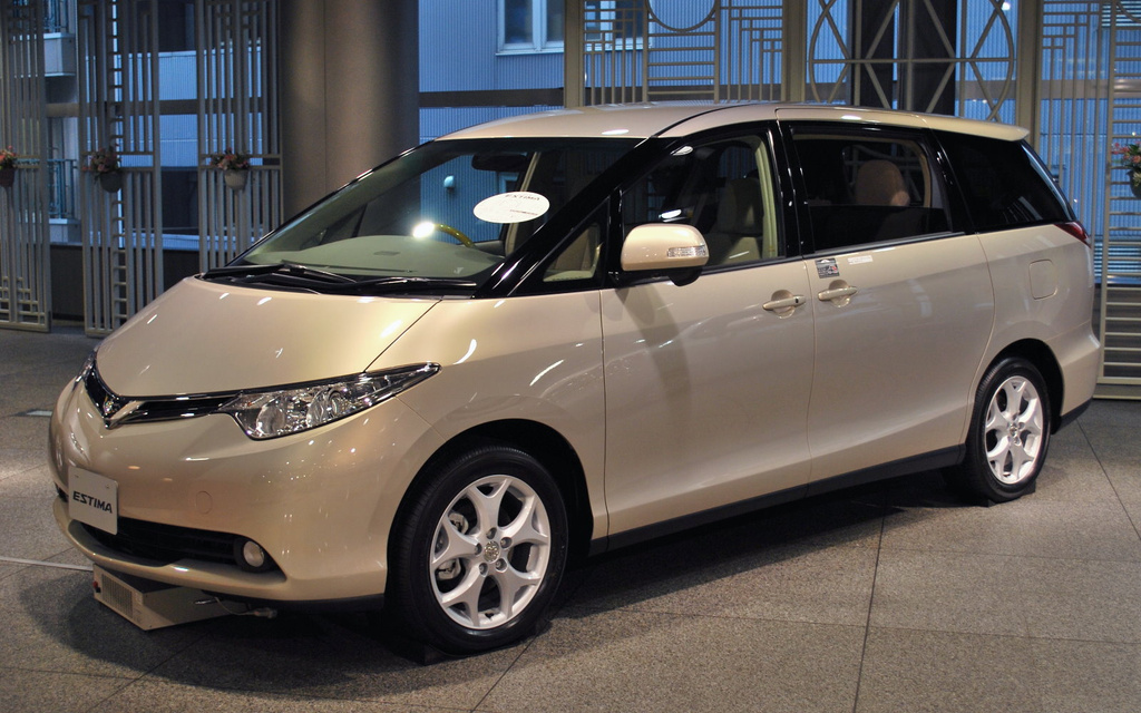 Toyota Previa 2012
