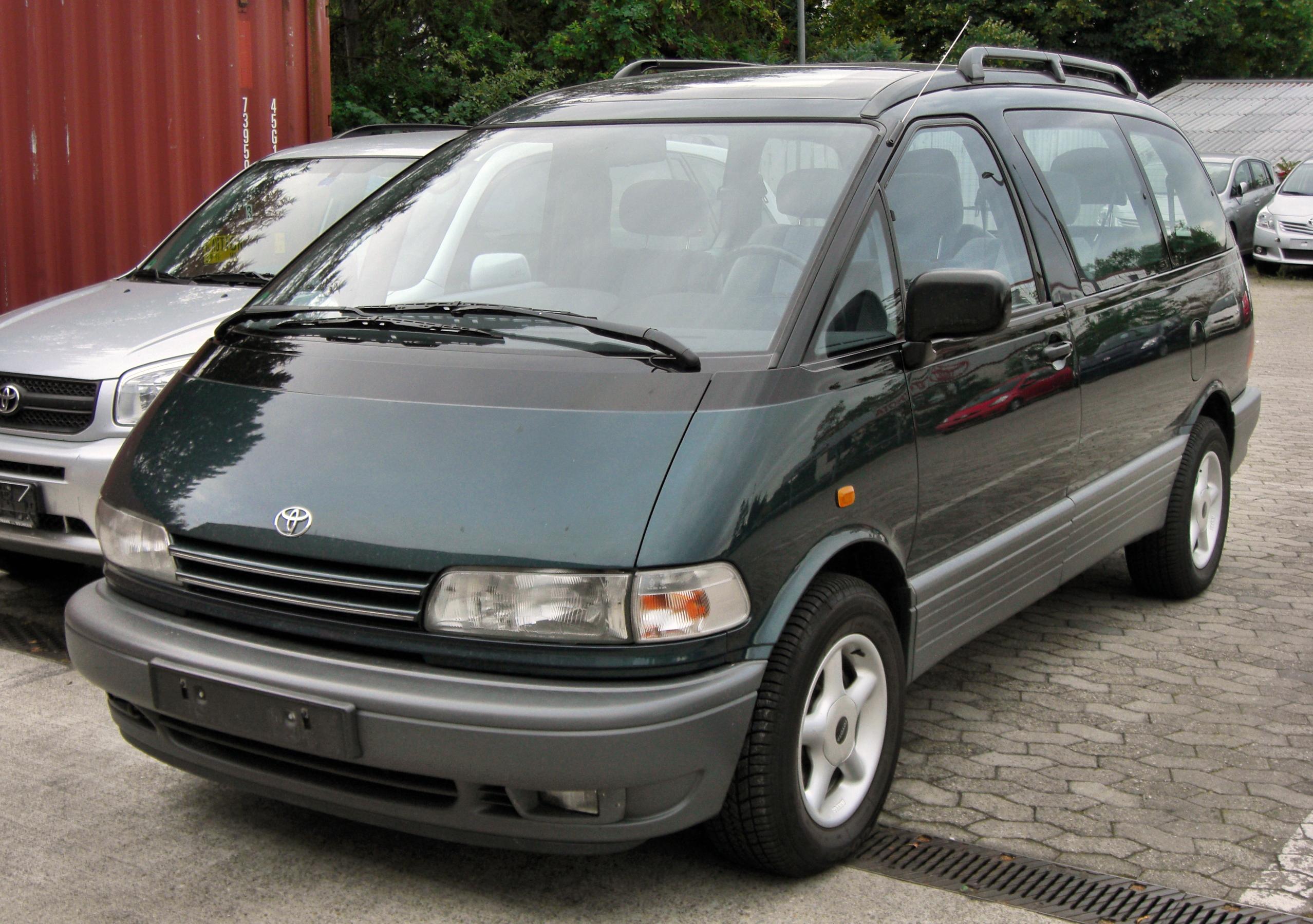 Toyota Previa I