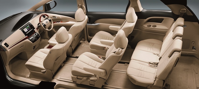 Toyota Previa Le