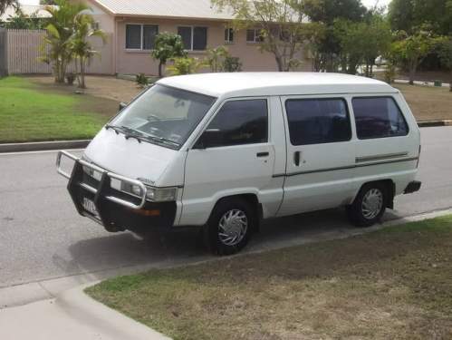 Toyota Previa Van