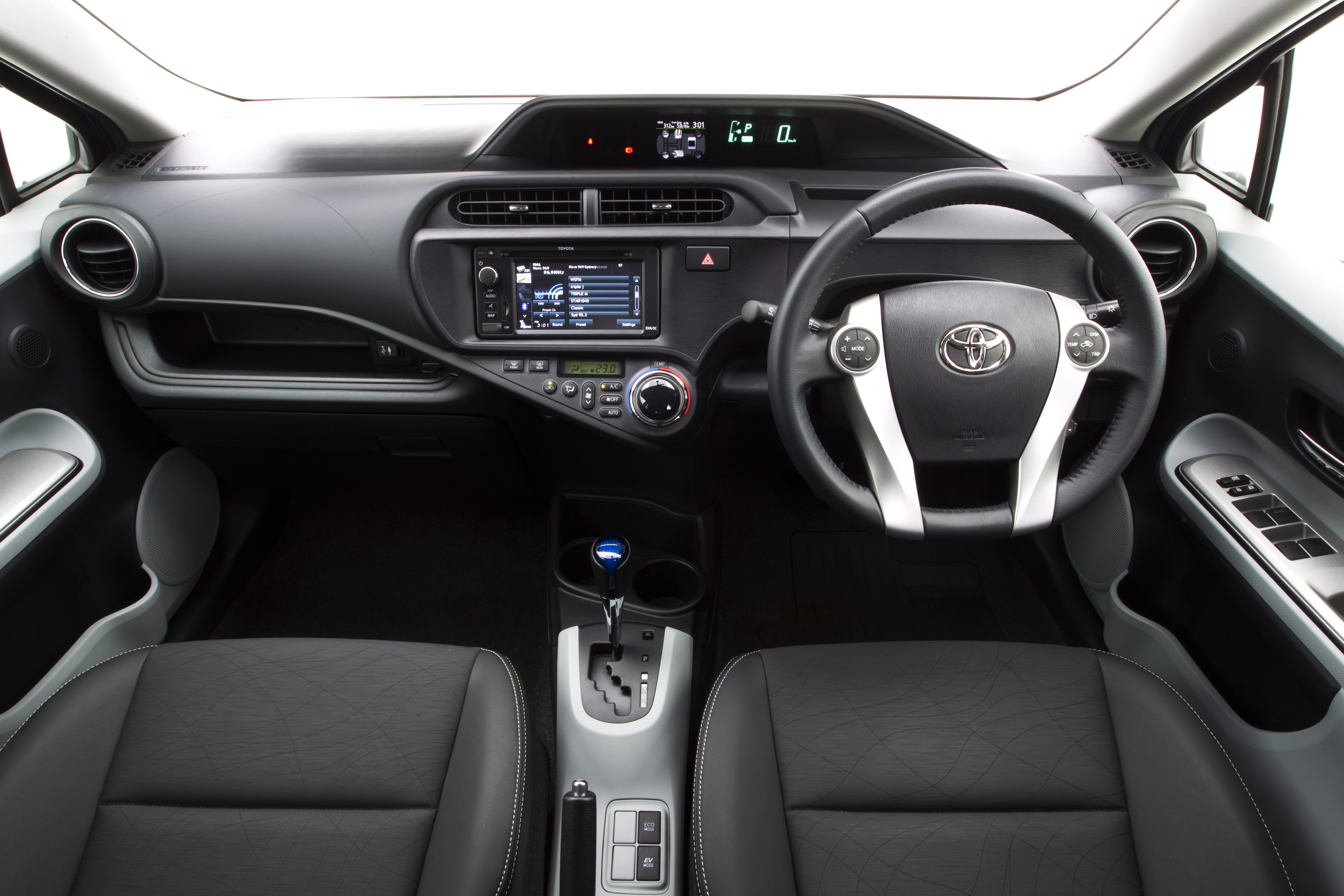 Toyota Prius 4