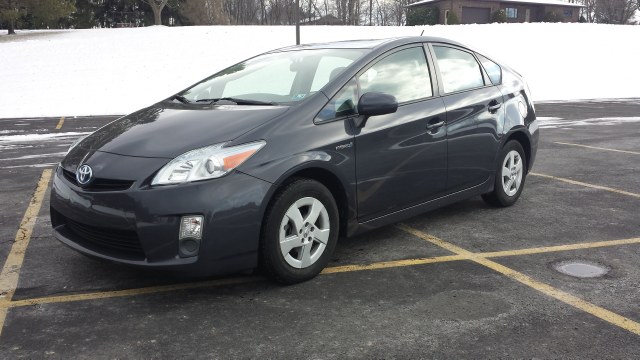 Toyota Prius 4wd