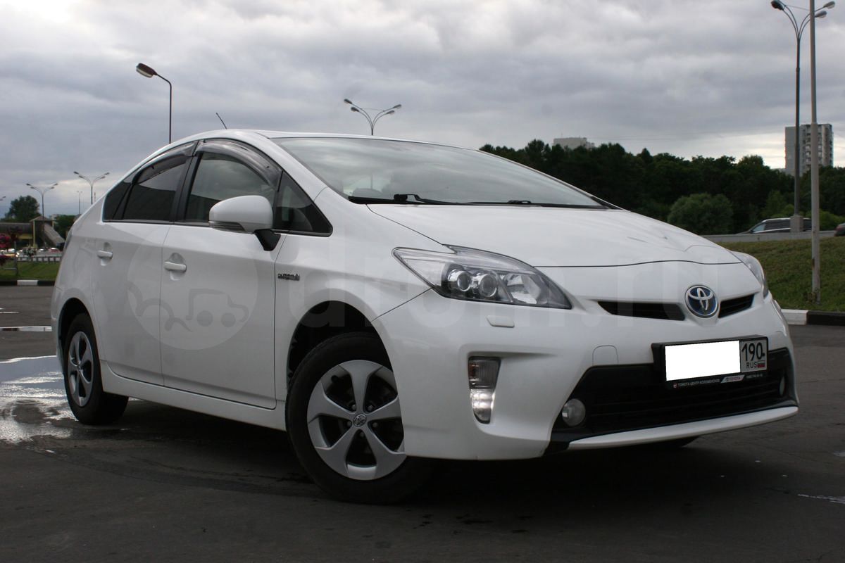 Toyota Prius 4wd