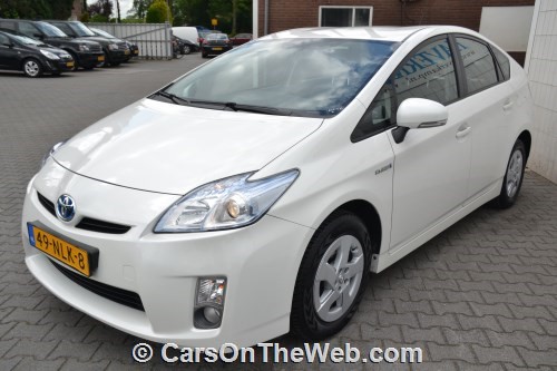 Toyota Prius 4wd