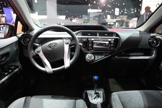 Toyota Prius 5 2015