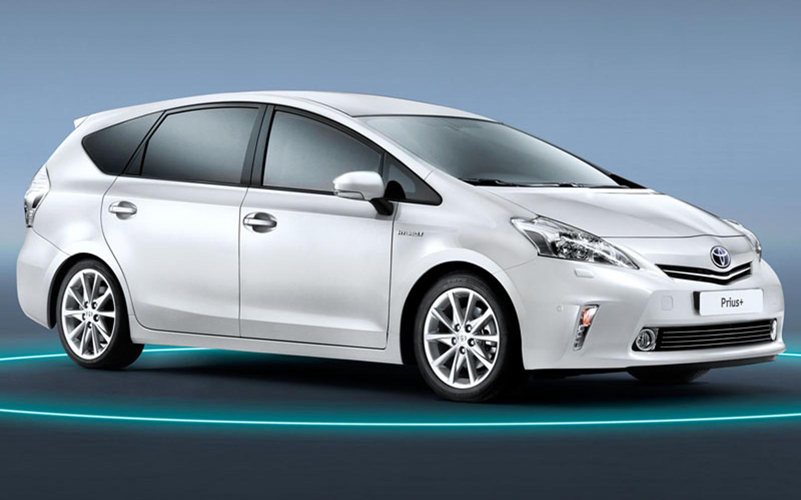 Toyota Prius 7 Seater
