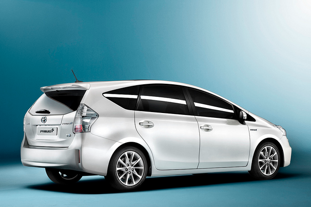Toyota Prius 7 Seater