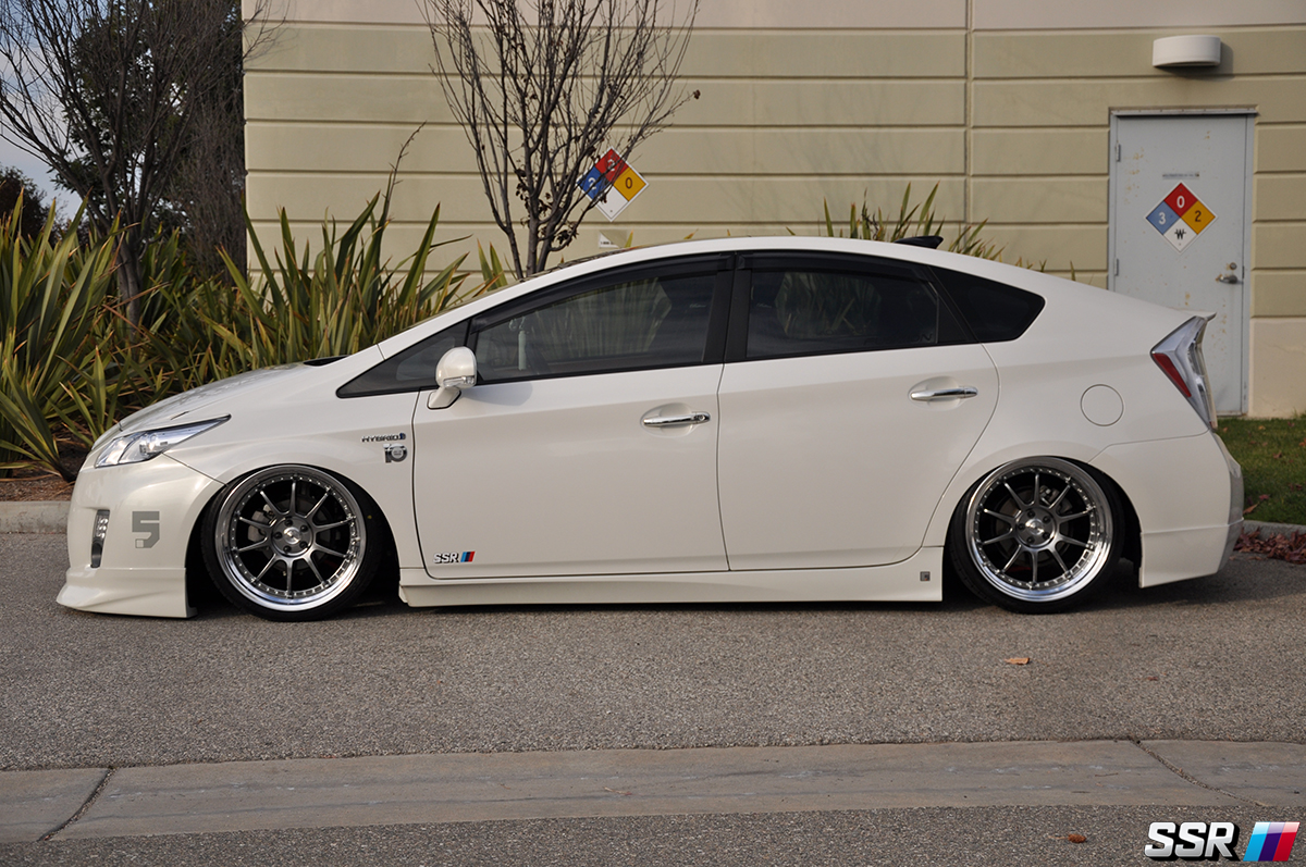 Toyota Prius Jdm