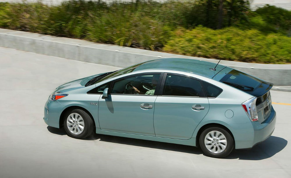 Toyota Prius Plug-In 2015