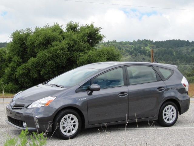 Toyota Prius Station Wagon