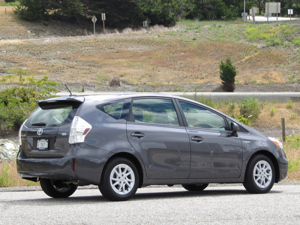 Toyota Prius Station Wagon