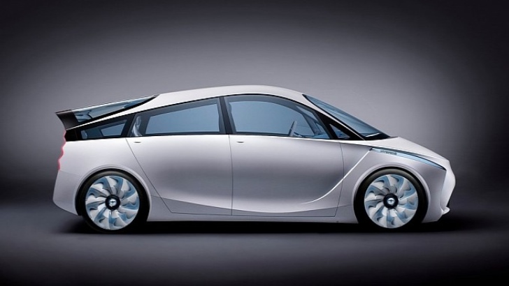Toyota Prius Suv