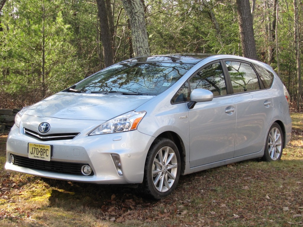 Toyota Prius V 2014