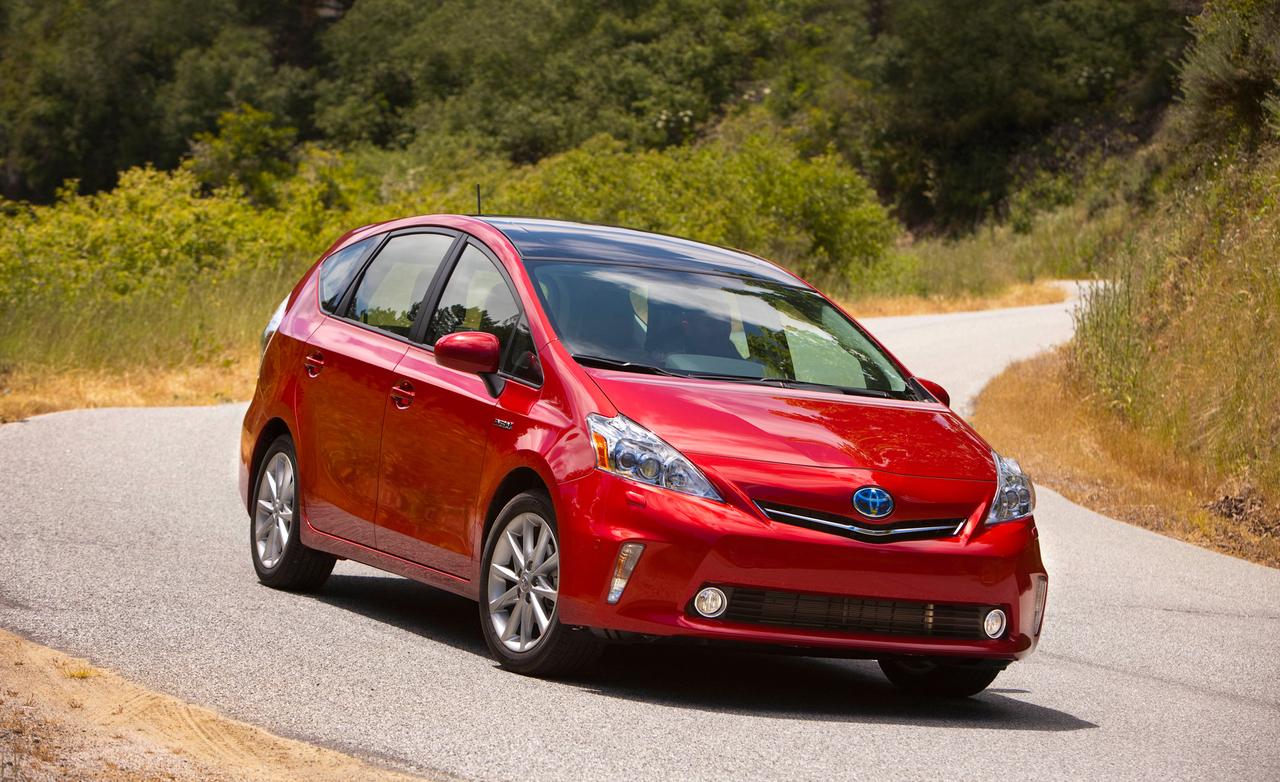 Toyota Prius V 2014