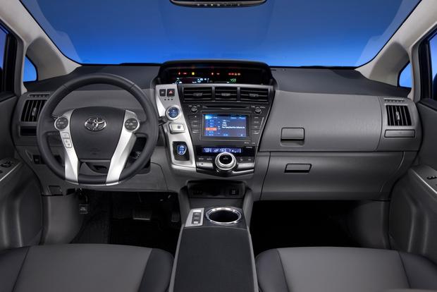 Toyota Prius V 2014