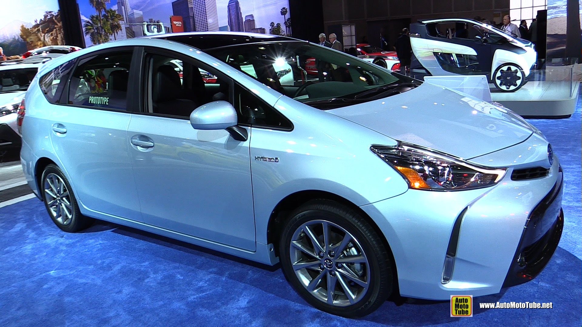Toyota Prius V 2016