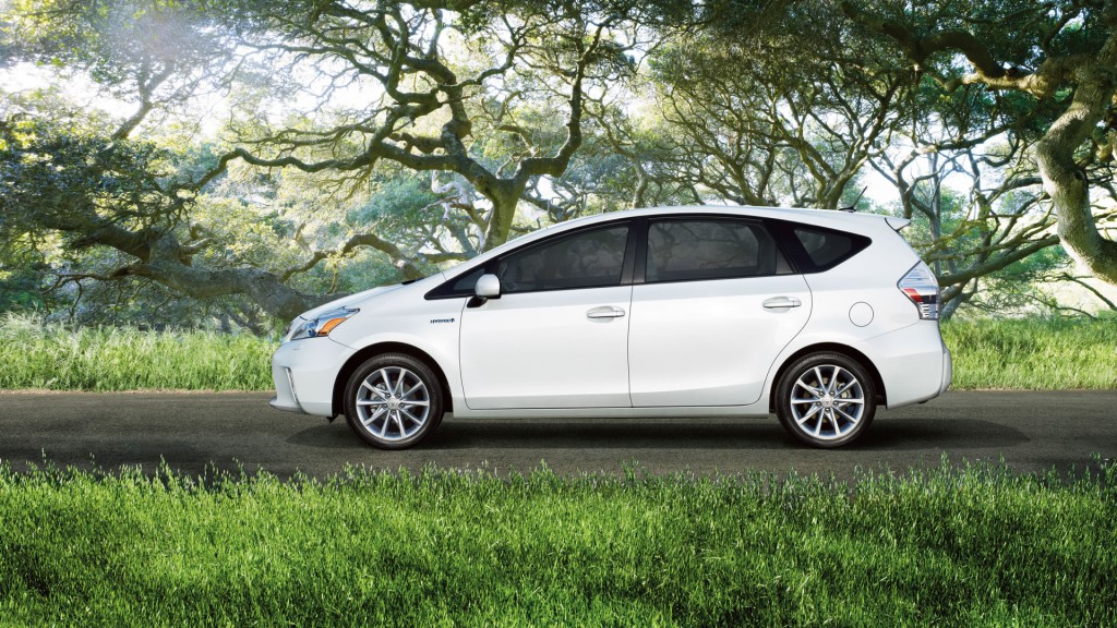 Toyota Prius V 2016