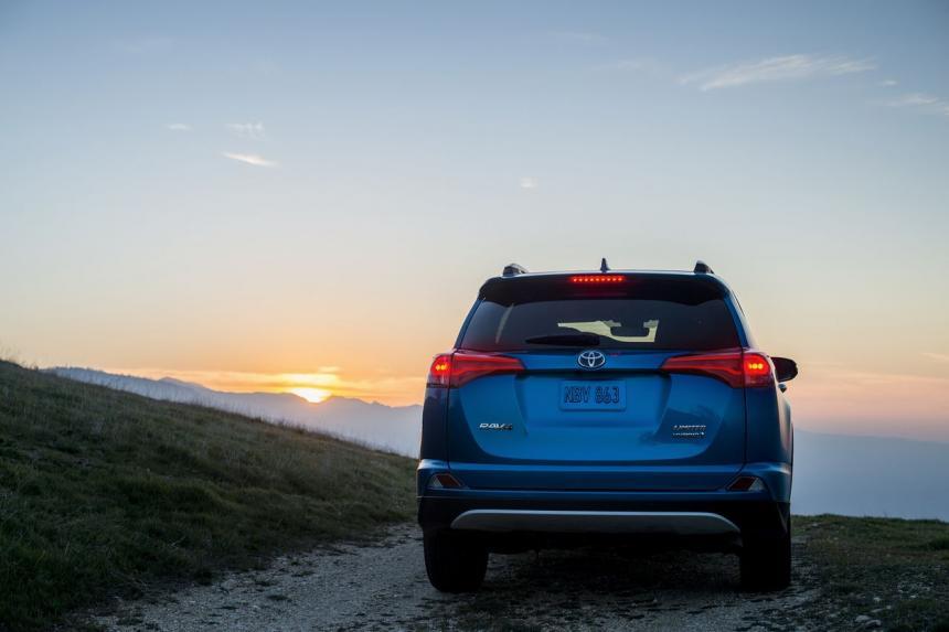Toyota Rav4 Hybrid 2016 Toyota Rav4 Hybrid 2016