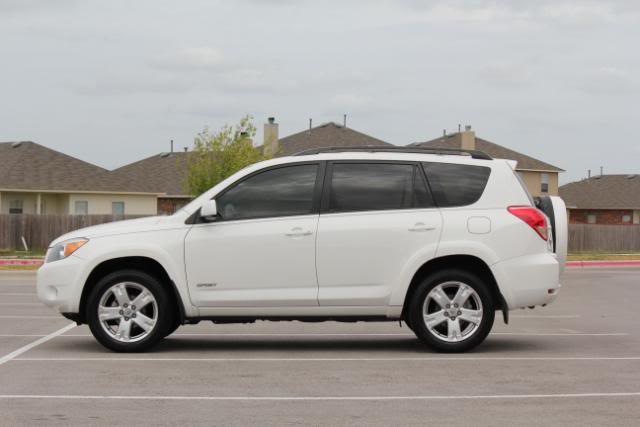 Toyota Rav4 White