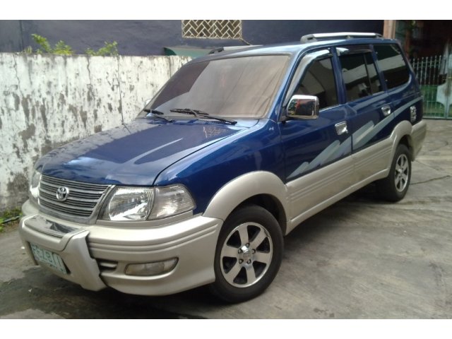 Toyota Revo 2002