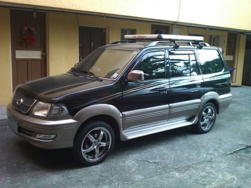 Toyota Revo 2002