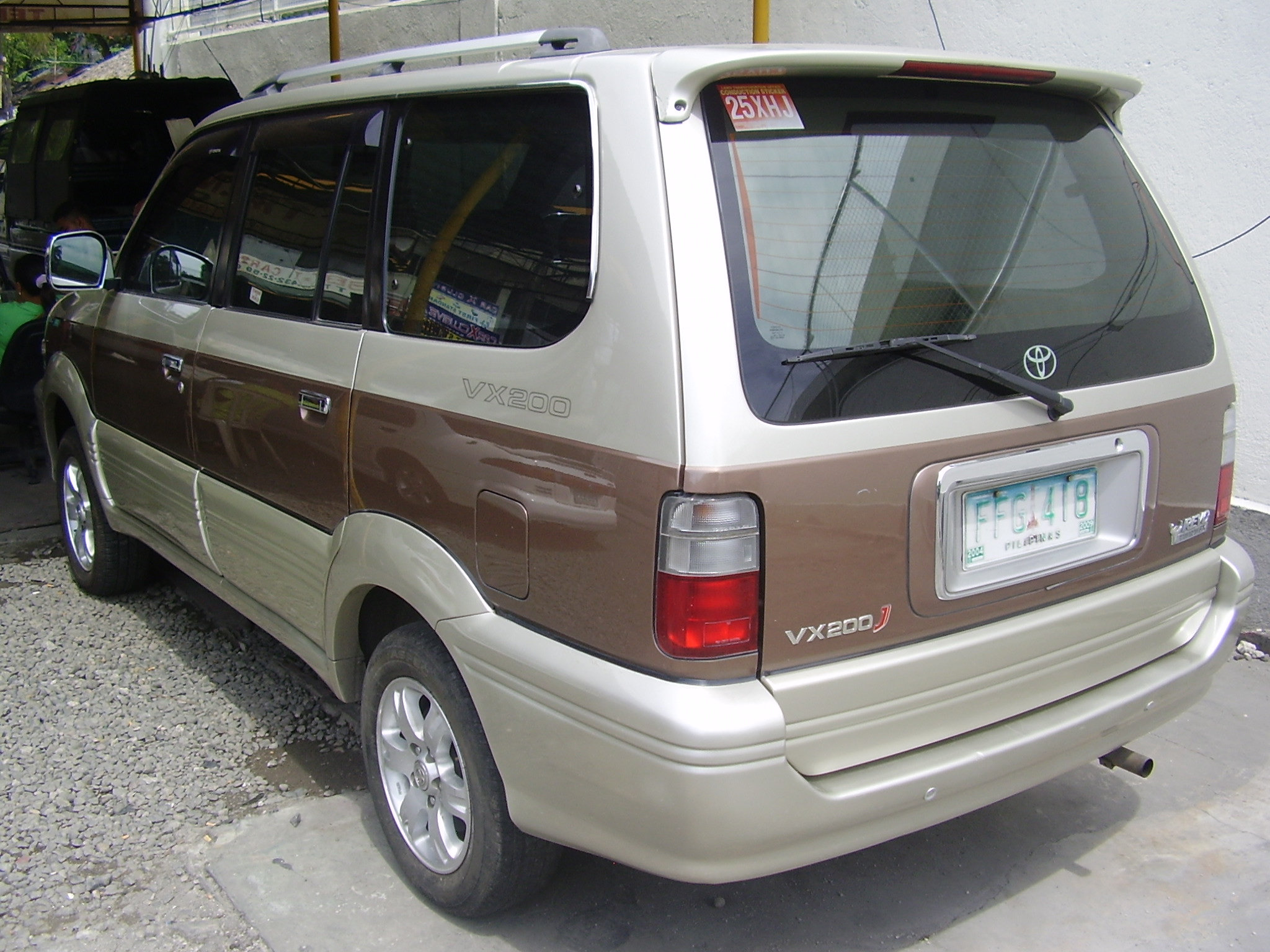 Toyota Revo 2013 Toyota Revo 2013