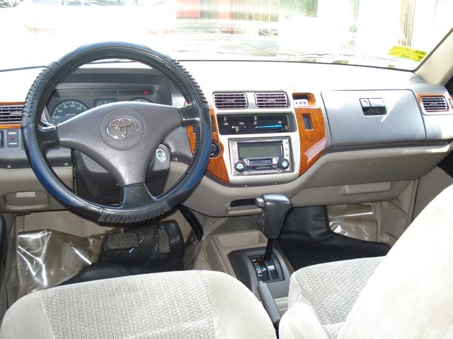 Toyota Revo 2014 Toyota Revo 2014