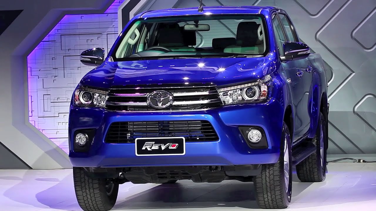 Toyota Revo 2015